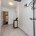Apartment Am *